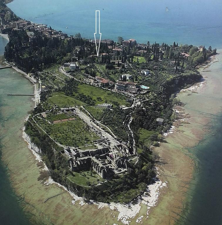 Villa Paradiso Apartment Sirmione Bagian luar foto