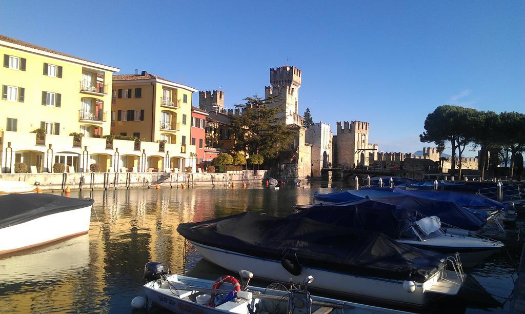 Villa Paradiso Apartment Sirmione Bagian luar foto