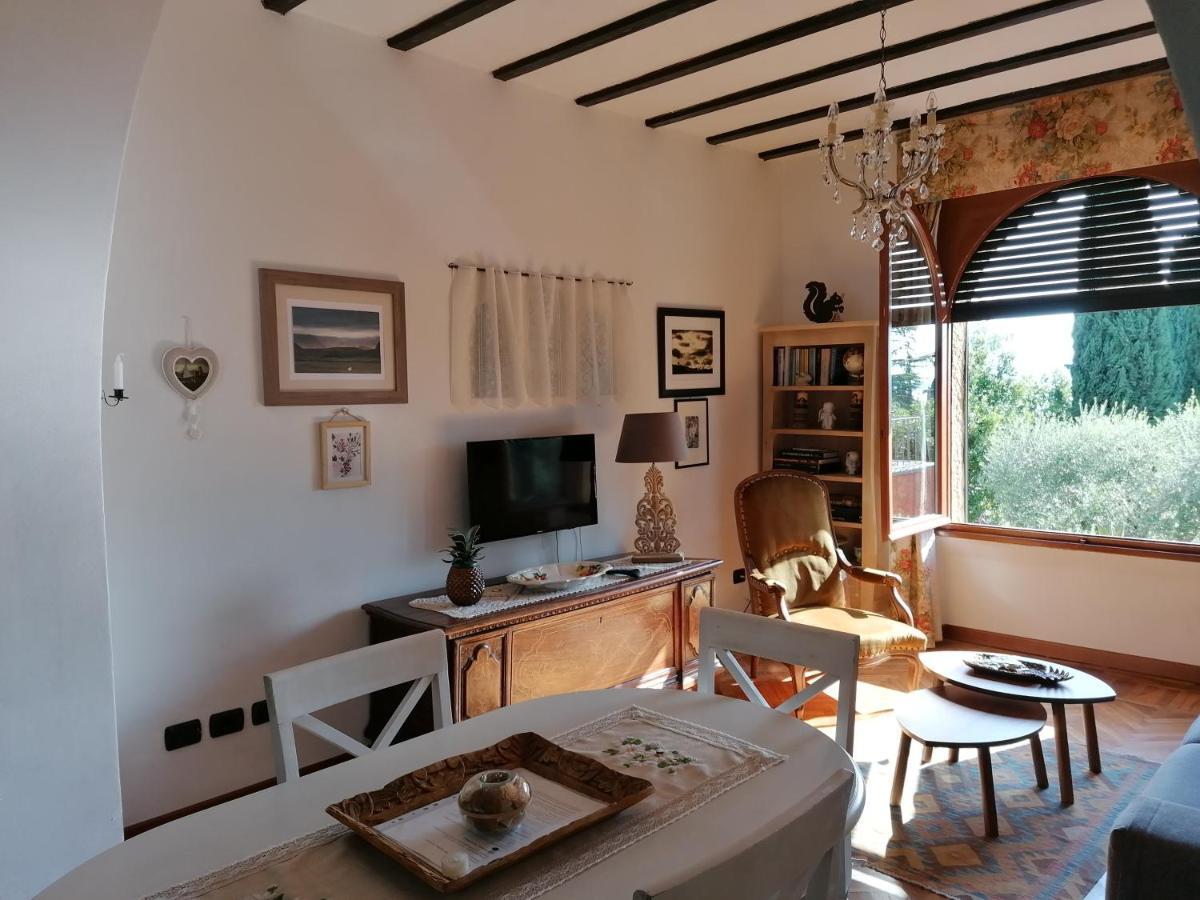 Villa Paradiso Apartment Sirmione Bagian luar foto